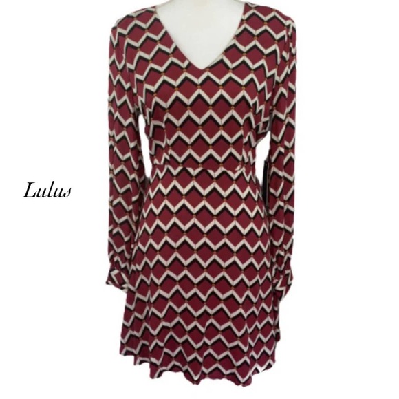 Lulus Dresses & Skirts - Lulus Burgundy Zig Zag Casual V Neck Long Sleeve Dress NWT Size S